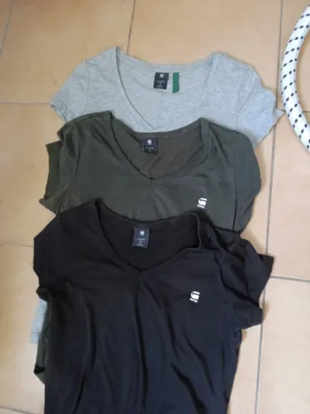 Lot 3 T-shirt G-Star neuf et peu porté