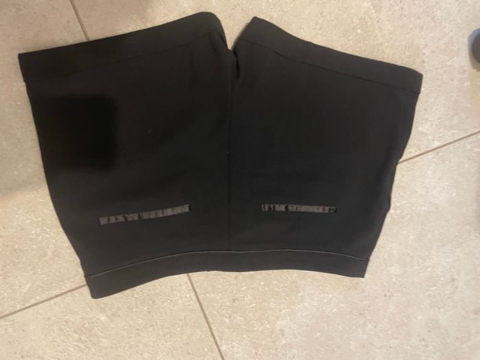 Short noir - photo numéro 2