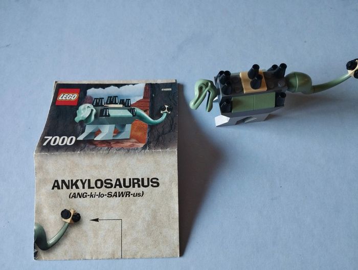 Lego 7000 ankylosaurus vintage