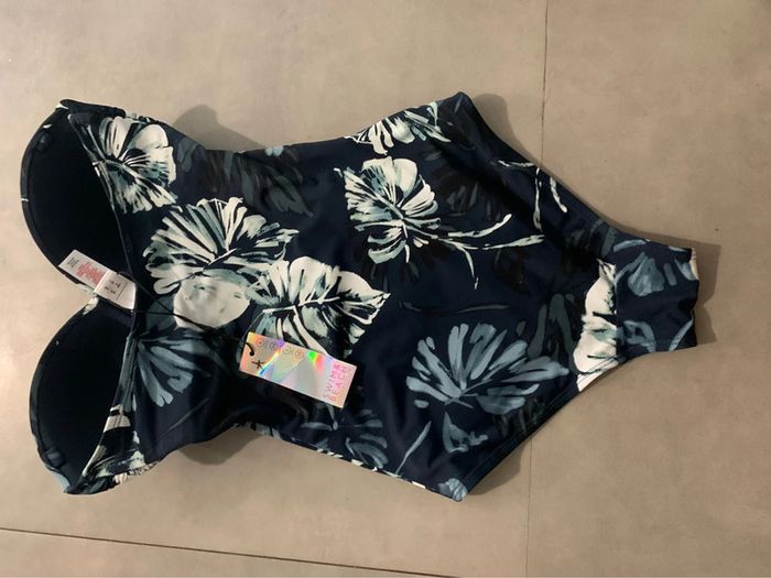 Maillot de bain neuf - photo numéro 2