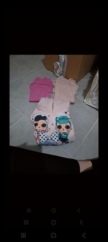 Lot 2 sous pulls et 1 sweat fille