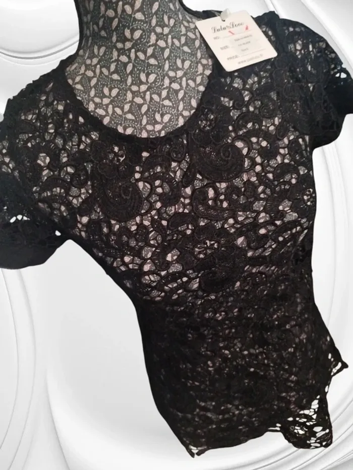 T-shirt transparent - photo numéro 2