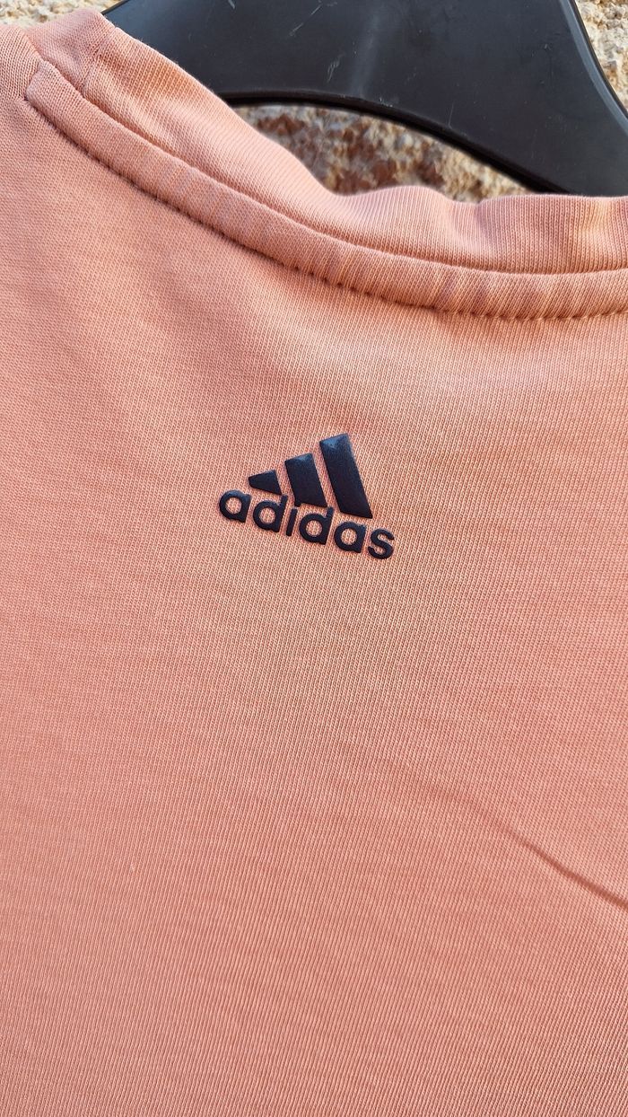 👚 T-shirt manches courtes Adidas 9/10 ans - photo numéro 9