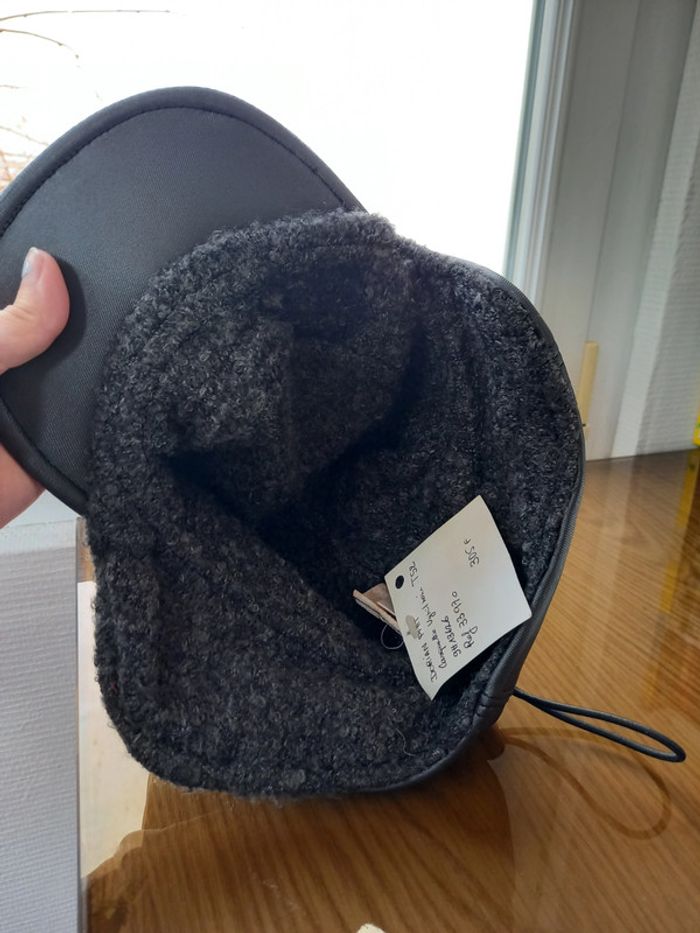 Casquette vynil noire chaude vintage noir - photo numéro 3