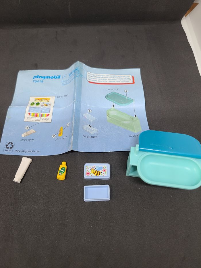 Playmobil 70418 maman avec bébé et table a langer complet - photo numéro 3