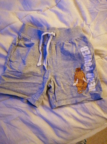 Short garçon 5/6 ans