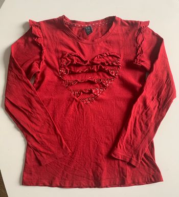 Te shirt rouge manches longues Zara taille 7/8 ans