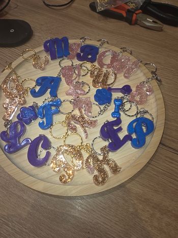 ✨ Porte-clés en résine 