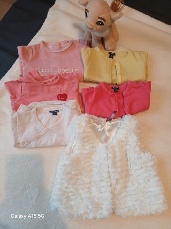 Vetement 3 mois fille tres bon état 