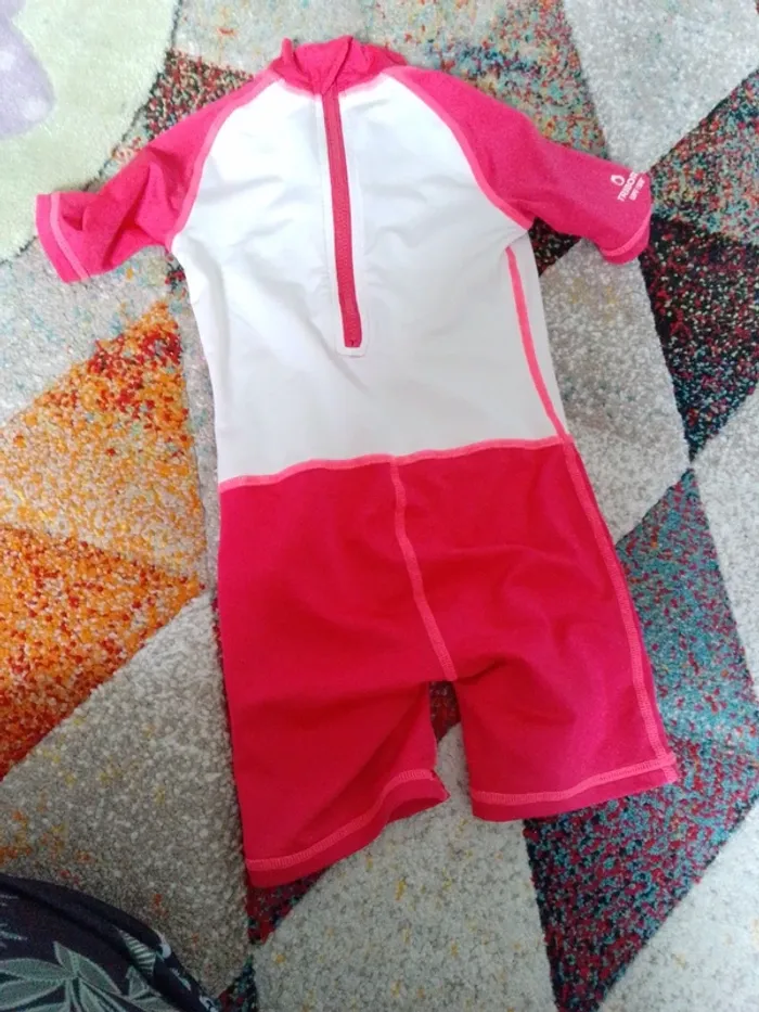 Combinaison de plage  proctection solaire fille 3 ans - photo numéro 3
