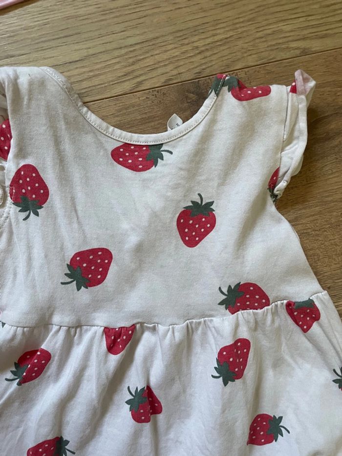 Robe motif fraise 12-18 mois h&m - photo numéro 2