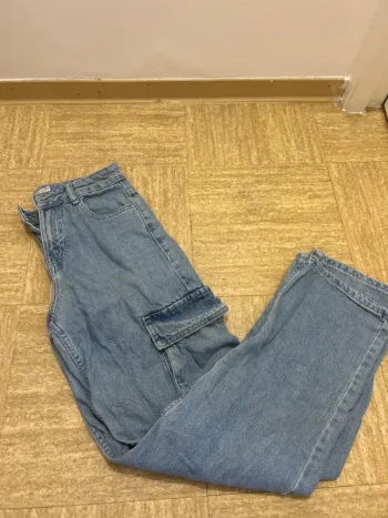 Jean cargo bershka
