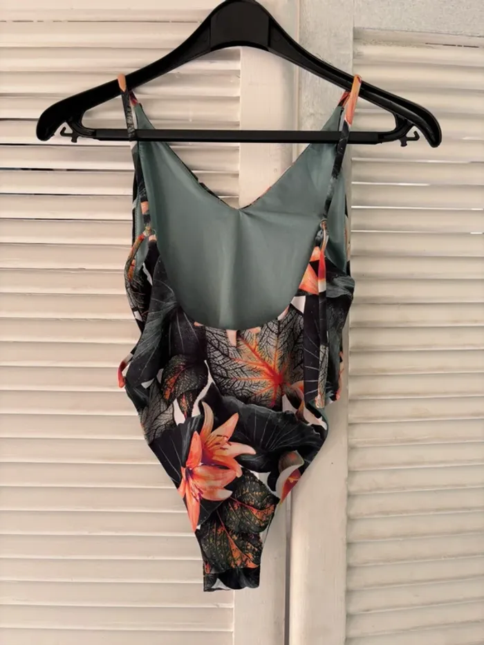 Bikini une pièce - photo numéro 5