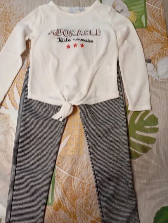 Ensemble fille taille 4 ans (368)
