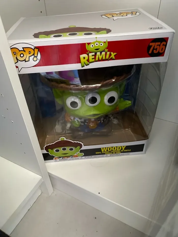 Grande pop alien remix woody 756