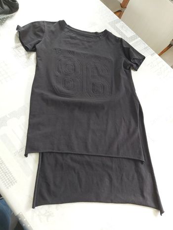 Tee shirt long derrière