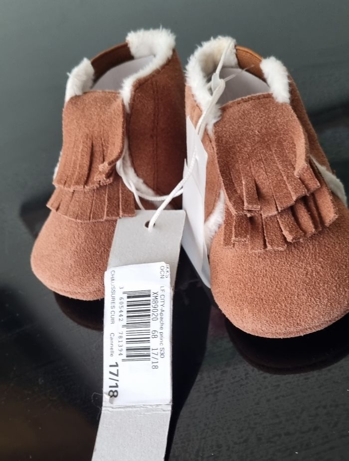 Chaussures bébé fille 3-6 Mois Ikks neuf - photo numéro 2