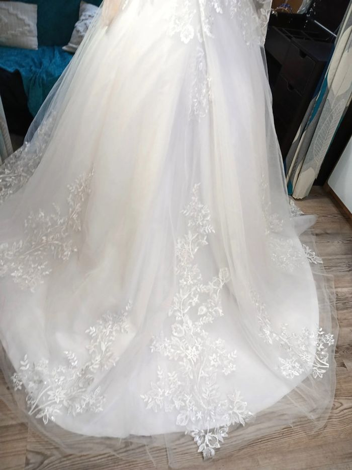 robe de mariée taille 34/36 - photo numéro 12
