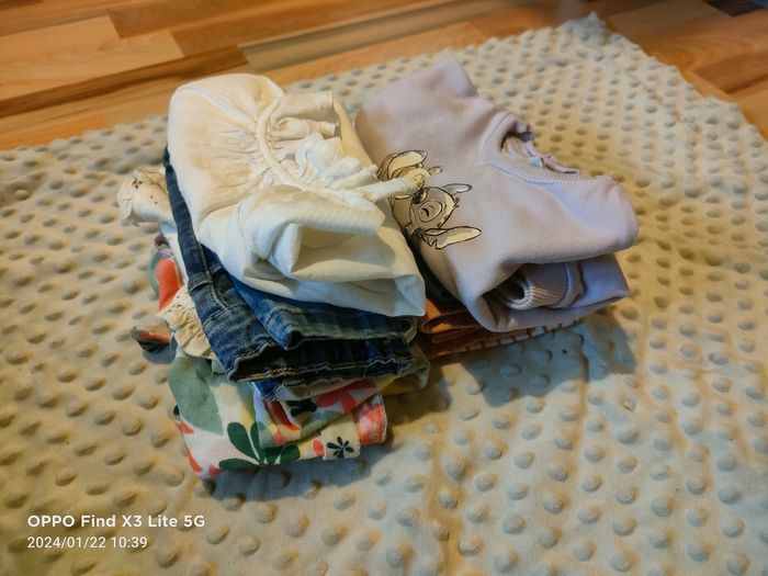 Lot bébé fille 9 mois