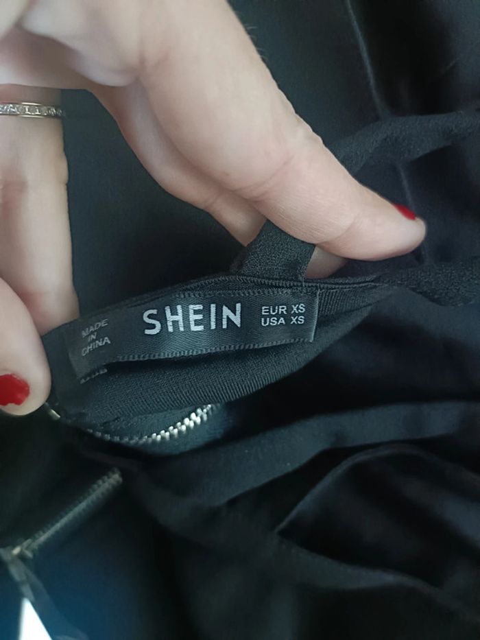 Croc top dentelle shein Xs - photo numéro 3