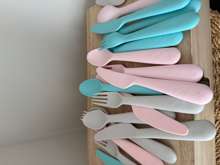 Couverts en plastique Ikea - photo numéro 3