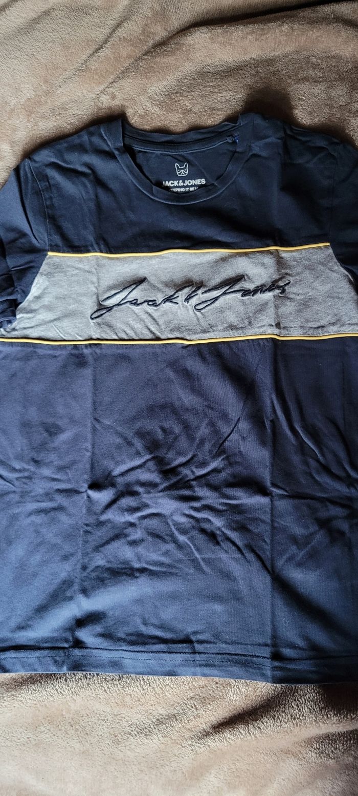 Tee-shirt