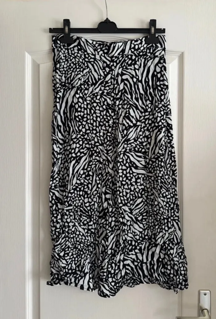 Jupe mi longue taille haute - photo numéro 3