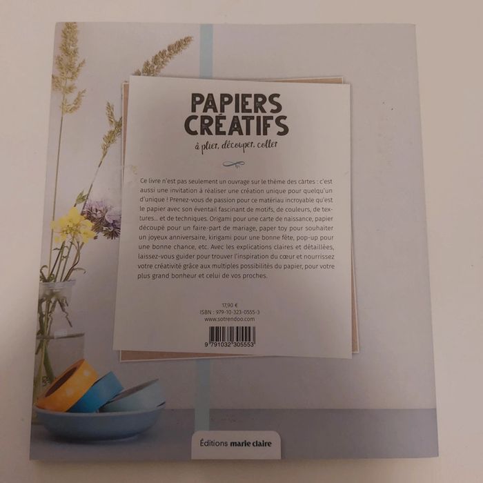 Livre - Papiers créatifs à plier, découper, coller - photo numéro 2