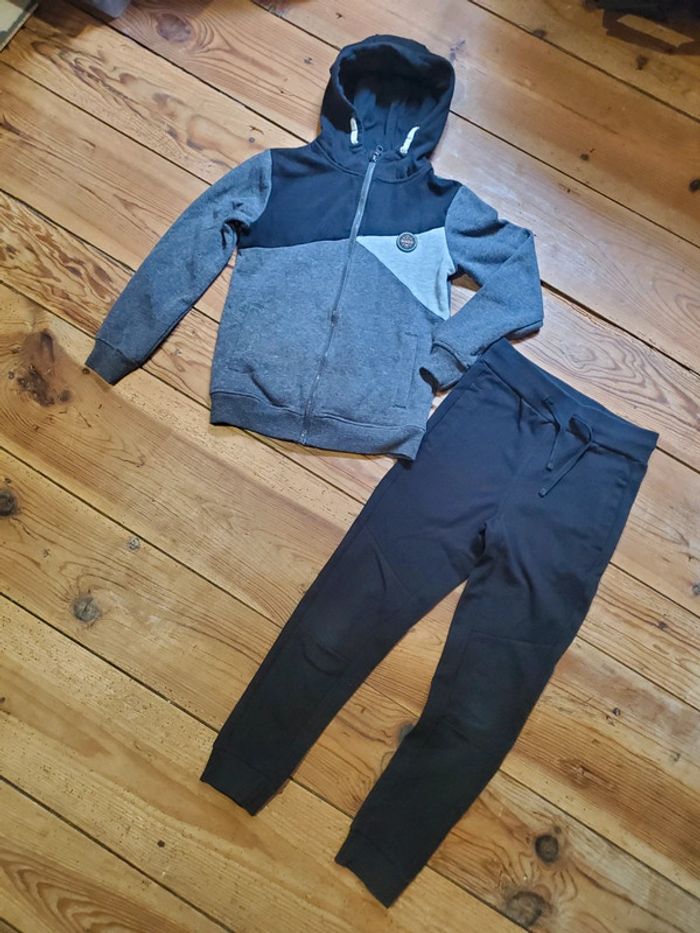 Ensemble survêtement T10ans