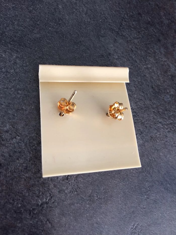 Boucles d’oreilles couleur or/ doré - photo numéro 2