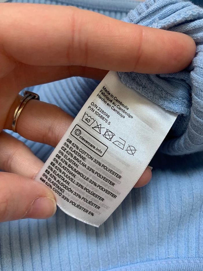 haut et t-shirt H&m bleu clair taille M - photo numéro 7