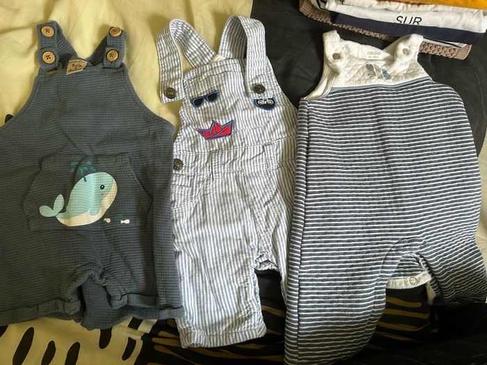 Lot vêtements - 3 mois - photo numéro 8