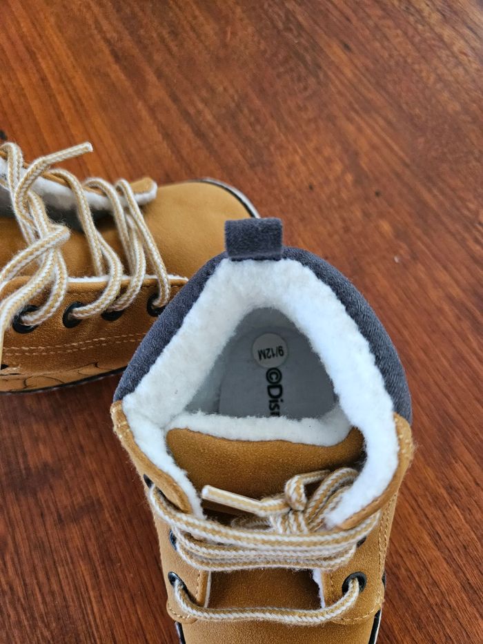 Chaussure pour bébé. - photo numéro 3