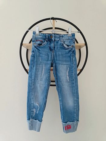 6 ans jean pantacourt effet destroy 7/8 ème tape a l'oeil