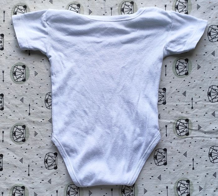 Lot de bodies MC mixte taille 12 mois - photo numéro 10