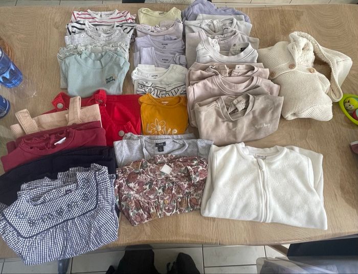 Lot de vêtements en taille 6 mois printemps/ hiver fille - photo numéro 3