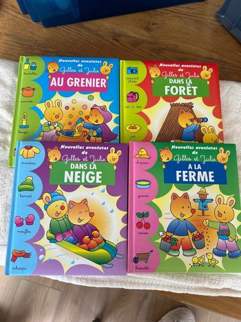Lot livres Gilles et Julie