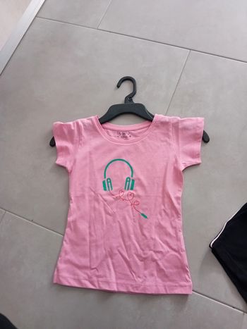 Tee shirt neuf 6 ans