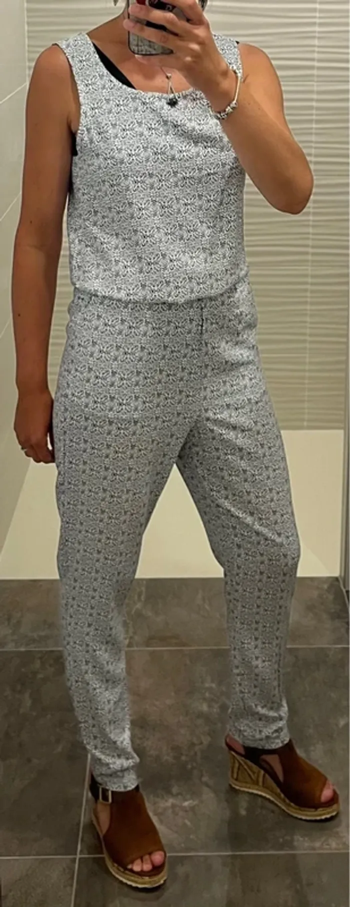 Combinaison pantalon Vero Moda - XS - neuve - photo numéro 4