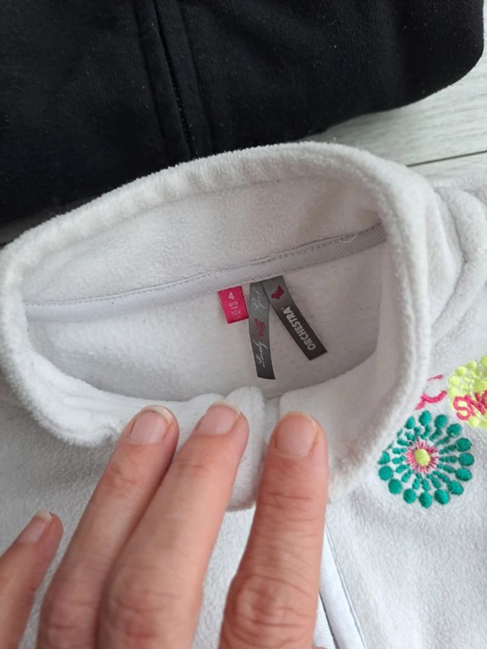 Lot pulls 4ans hiver - photo numéro 9