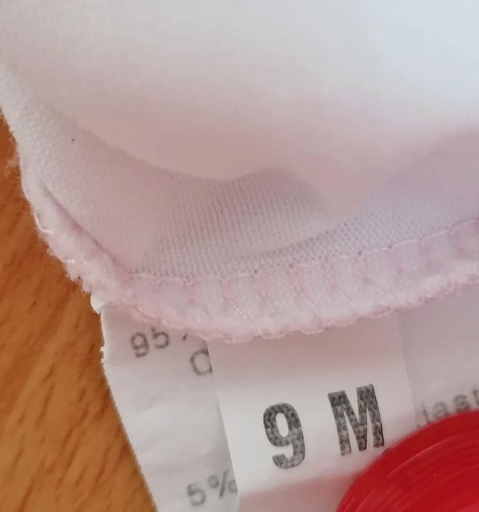 T-shirt blanc et rose 9 mois - photo numéro 4