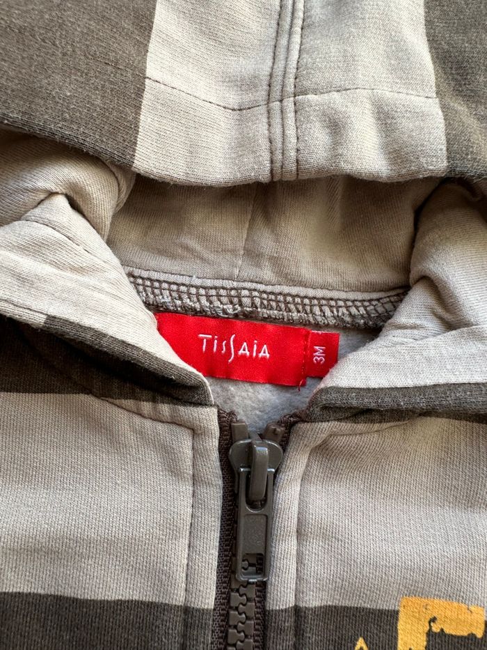 - Veste Tissaia - 3 mois - Très bon état - photo numéro 2