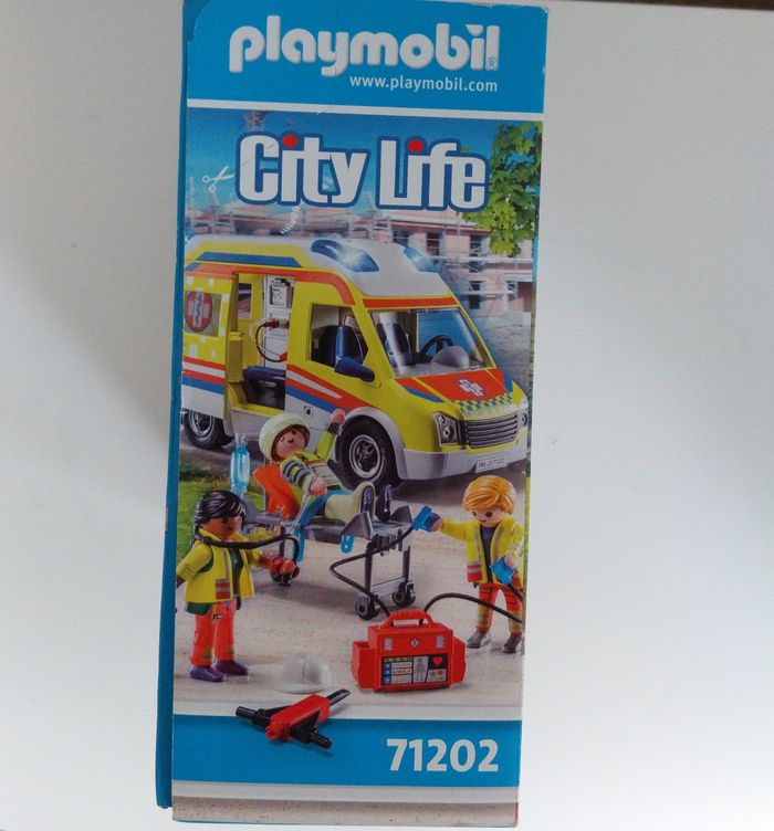 Playmobil City Life 71202 Ambulance avec effets lumineux et sonore - photo numéro 5