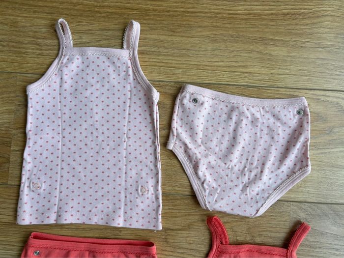 Lot de bodies-culottes 2 en 1 bébé fille Petit Bateau 36M - photo numéro 4