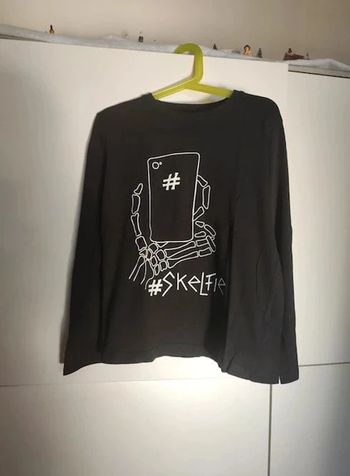 Primark t-shirt squelette portable 9 / 10 ans
