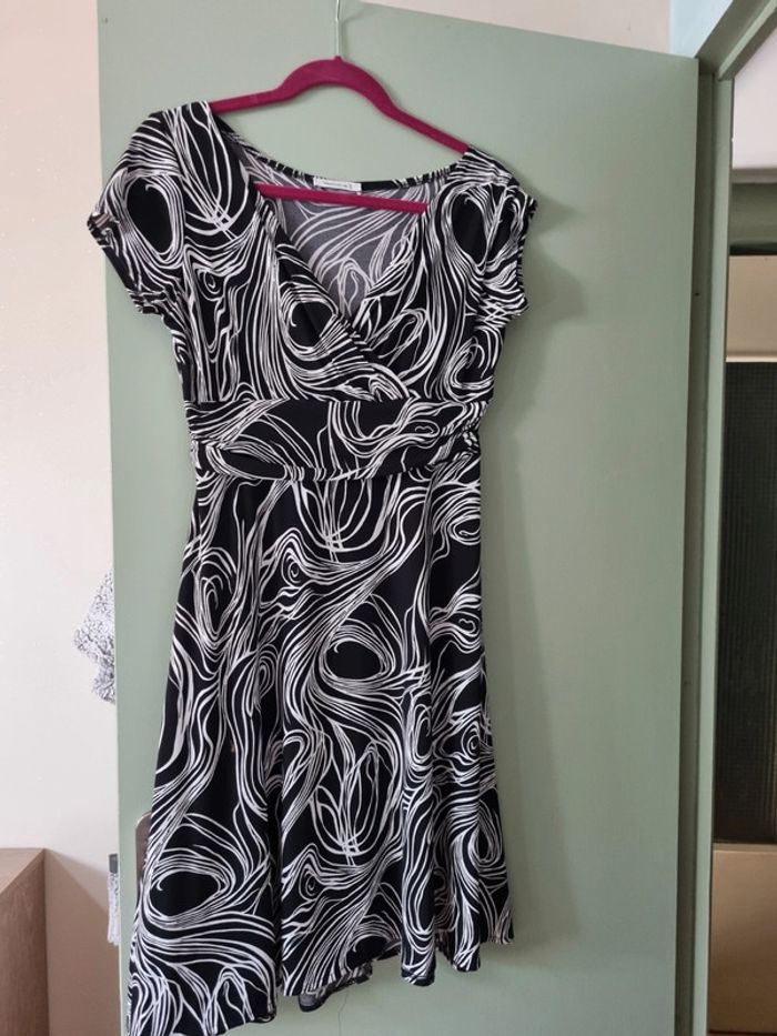 Robe manches courtes