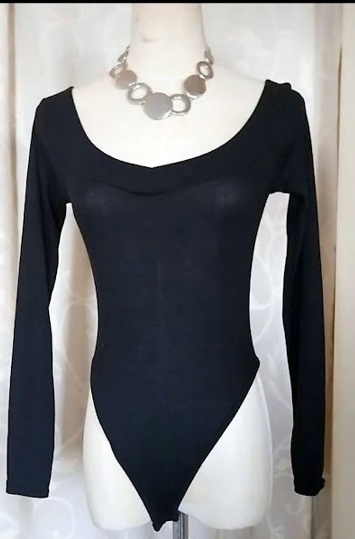 Bodies noir Boohoo