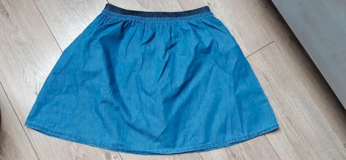 Jupe légère bleu jeans 12 ans neuve jamais portée