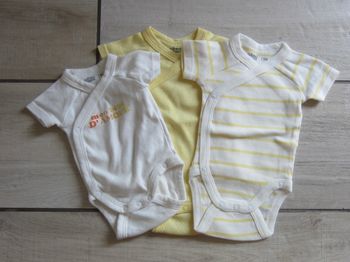 Lot de 3 bodies 1 mois