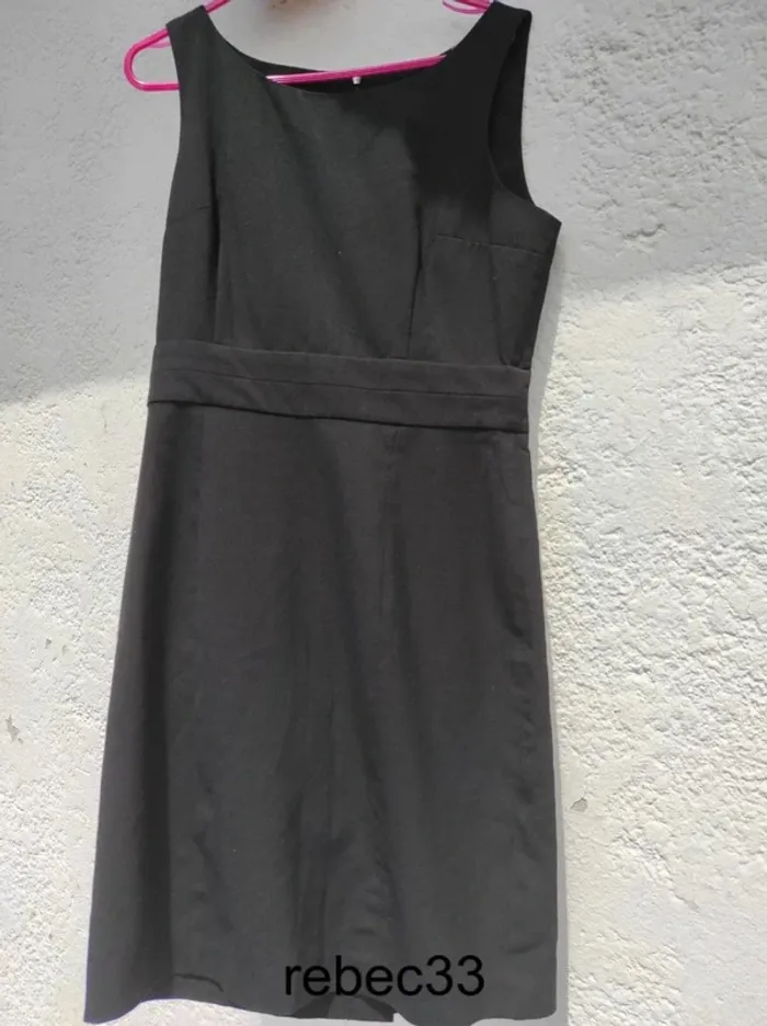 Robe noire camaïeu cintrée - photo numéro 2